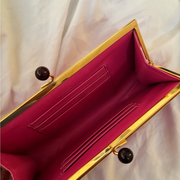 Prada bag/ Prada clutch / Prada wallet - Picture 6 of 9